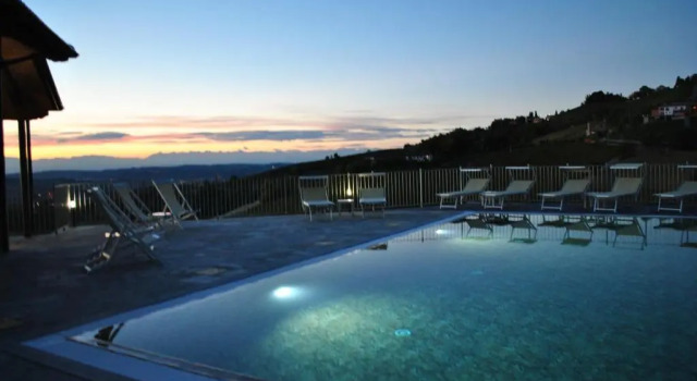 Casa Castella - Langhe, Забронировать Фермерский дом Фермерские дома Пьемонта, Фермерский дом