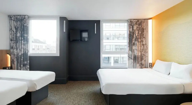 Четырёхместный номер Standard B&B HOTEL Paris Saint-Denis Pleyel