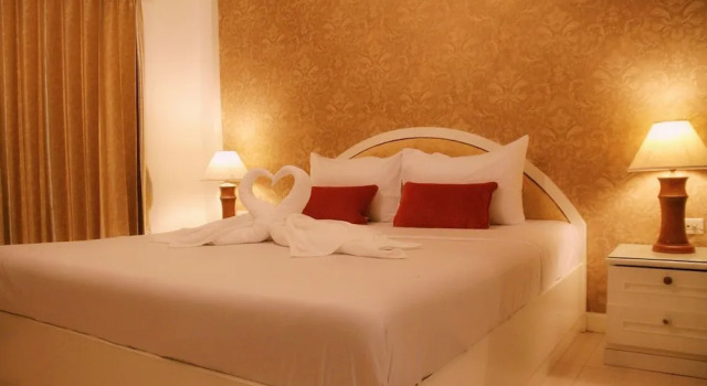Двухместный номер Deluxe c 1 комнатой с балконом Eurostar International Hotel