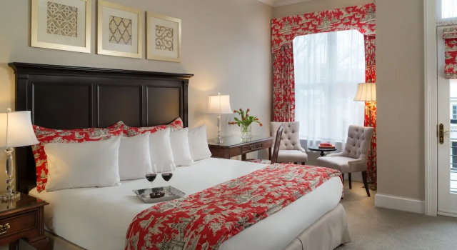 Двухместный номер Deluxe Saratoga Arms Hotel