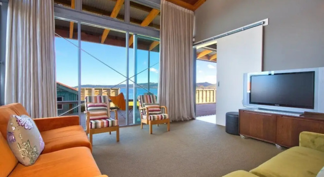 Lake Terrace Taupo, Забронировать Дом для отпуска Коттеджи Lake Taupo, Коттедж