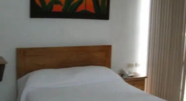 Camera Standard Hotel & Suites Mo Sak