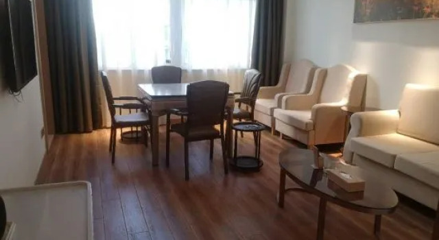 Люкс Deluxe Vienna 3 Best Hotel (Wuxi Shuofang International Airport, Hongshan)