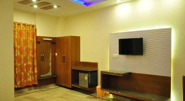 Двухместный номер Deluxe Hotel Basera Brij Bhoomi Vrindavan