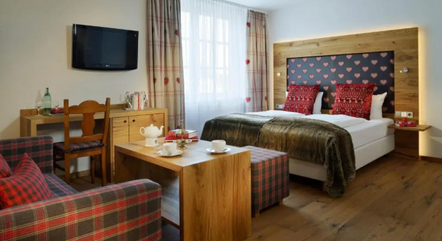 Полулюкс Romantik Hotel Knippschild