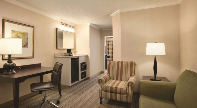 Двухместный люкс Country Inn & Suites By Radisson, Atlanta Airport North, GA