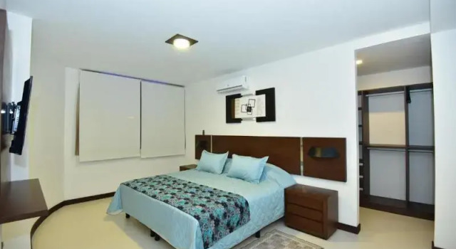 Четырёхместный семейный номер Standard с балконом Mai Suites Apart Hotel