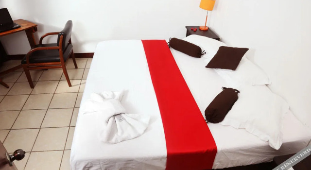 Hostal Sleep Easy Inn, Забронировать Отель Отели в центре Манагуа с завтраком, отели в центре Манагуа с завтраком