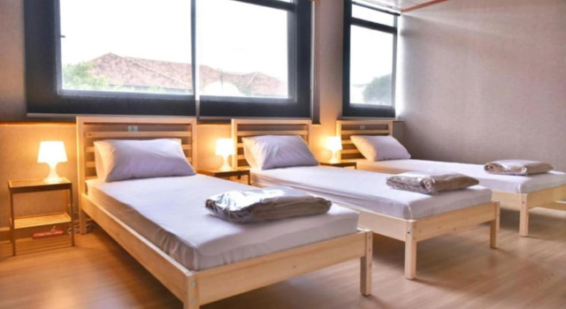 Кровать в общем номере Muaythai hostel