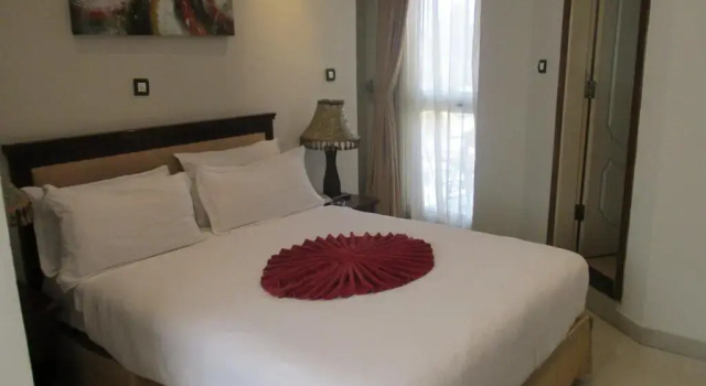 Номер Deluxe Stay Easy Hotel