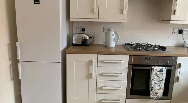 Коттедж Cheerful 3 bedroom home close to beach and High St