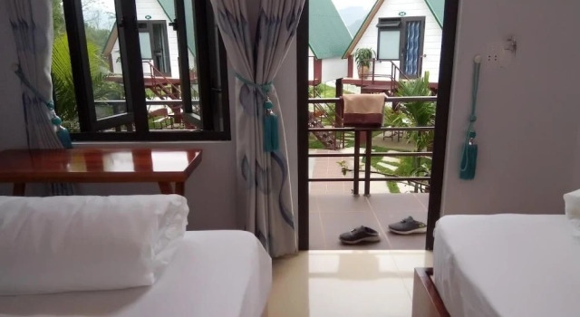 Семейное бунгало с балконом Hưng Phát Bungalow