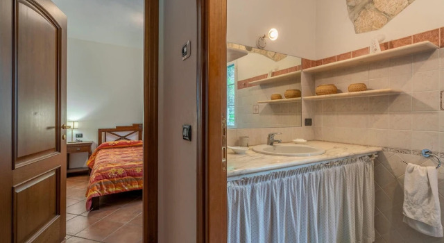 Villa Nicoletta, Rezervați Vilă Garlenda Liguria