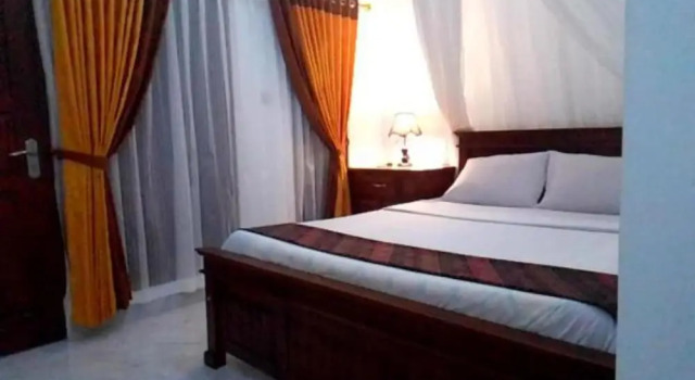 Aris Homestay and Warung Made