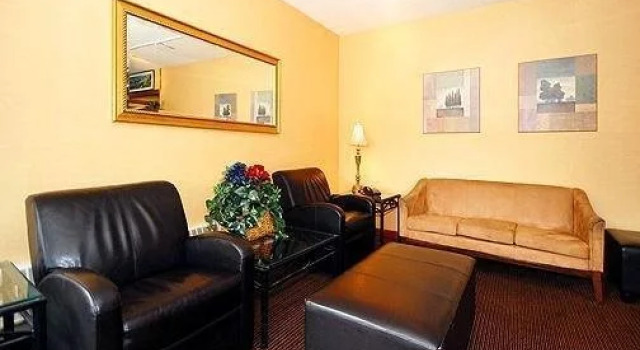 Quality Inn, Prenota Hotel Winona Minnesota