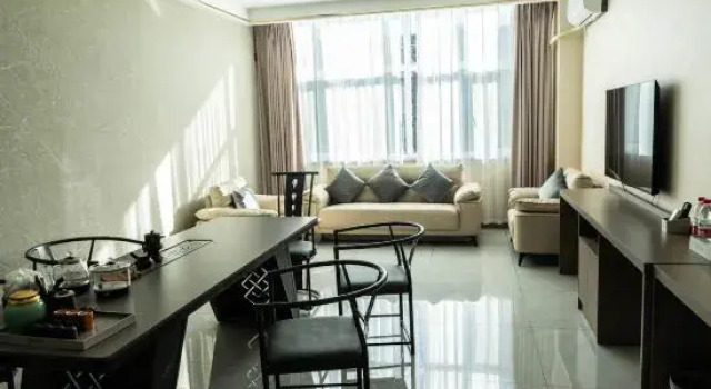 Deluxe Suite Zhongpu Hotel