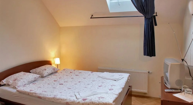 Residence The River, Забронировать Отель Отели Праги с парковкой, рядом с Театр Svanda, Парковка
