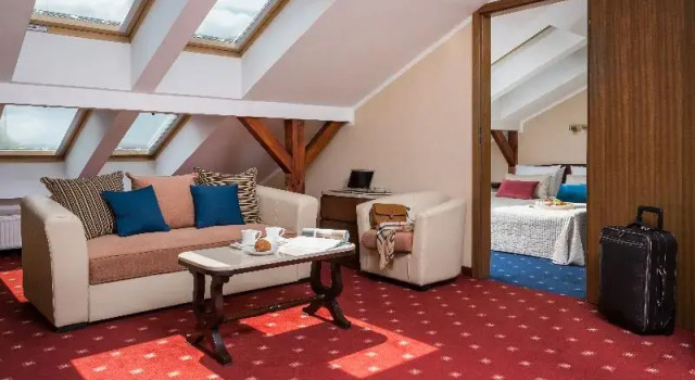Полулюкс Standard Booking Hotel & Spa