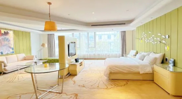 Люкс Deluxe Ruiyi Wellness Hotel (Shihu Fangfangshan Scenic Area)