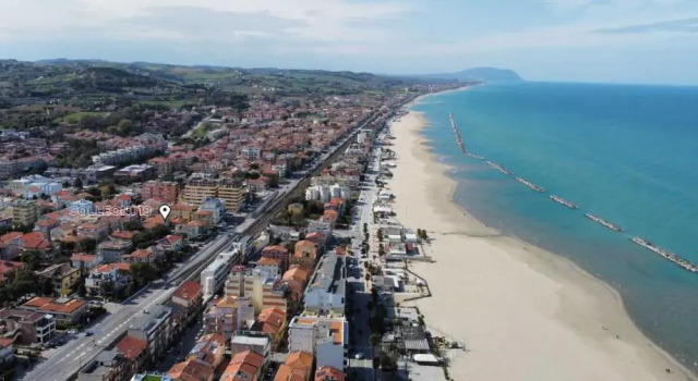 Апартаменты c 1 комнатой Colleoni 19 Parigi, Appartamento al mare 42 mq con corte e parcheggio moto privato