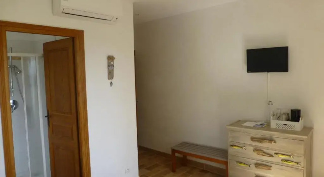 Номер Standard Chambre dhôtes "La Bastide des Eucalyptus"