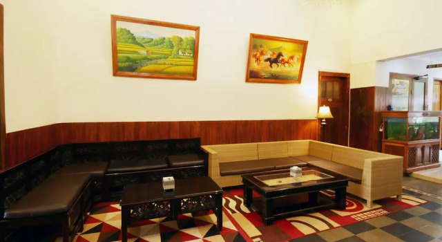 Hasanah Guest House Buring