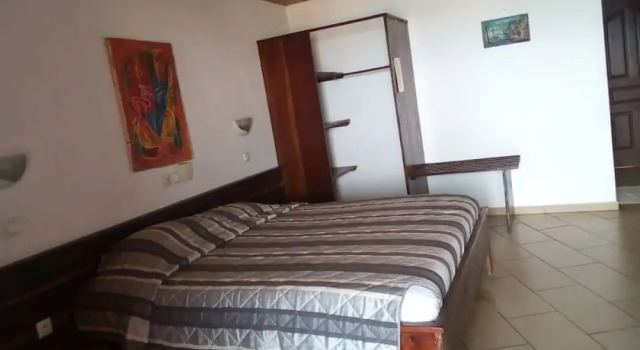 Gallé Niwa, Book Pension Dakar Dakar, nær Ile de Goree Beach