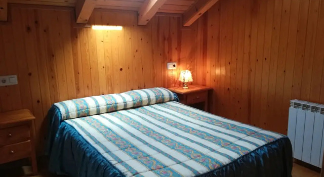Pensió Samarra, Varaa Hotelli Vall de Cardos 