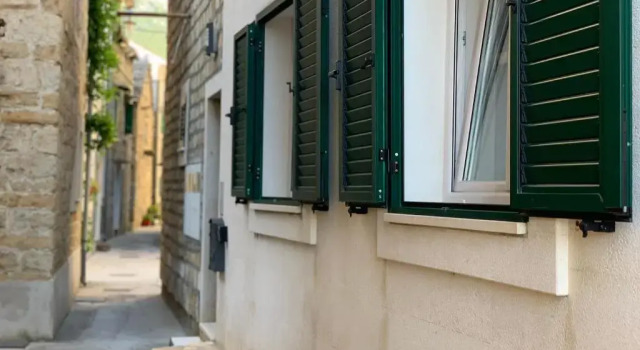 Stella Apartments, Varaa Huoneisto Hotellit Split-Dalmatia pysäköinnillä, Pysäköinti