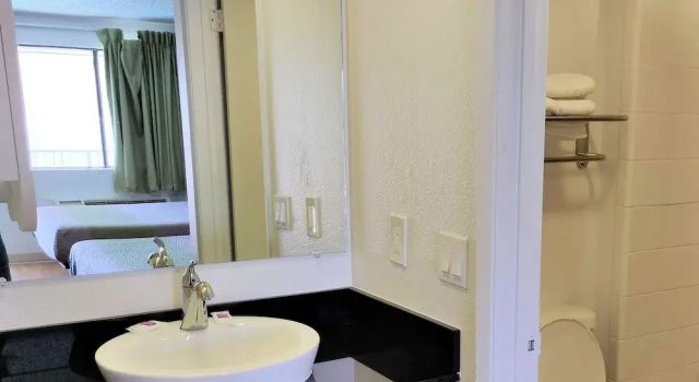 Люкс Deluxe Studio 6-Fresno, CA - Extended Stay