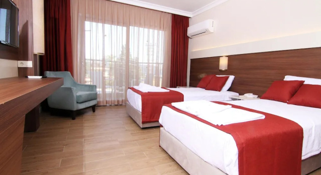 Номер Standard c 1 комнатой с видом на город Sunway Club Otel