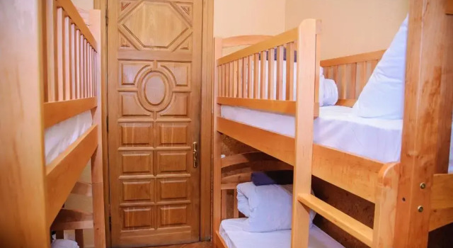 Кровать в общем номере Golden Globus Hostel