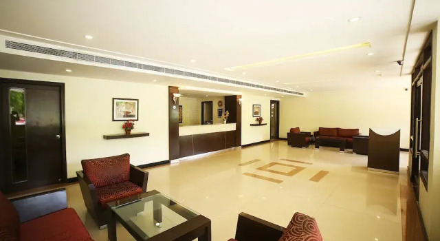 Hotel Rajvihar Deluxe, Rezerwuj Hotel Hotele w Andhra Pradesh z parkingiem, Parking