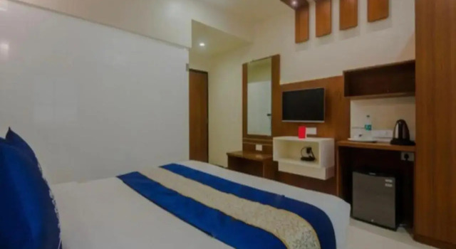 Hotel Elite Continental- Near Mumbai International Airport Andheri East