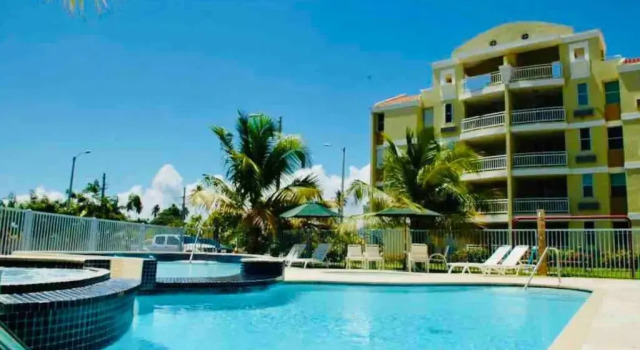 Апартаменты 3Bedrm Beach Penthouse with Rooftop Terrace & WiFi