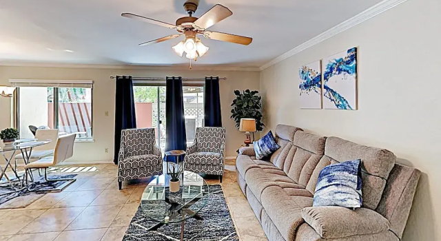3600 Scottsdale - 2 Br Condo, Забронировать Апартаменты/квартира Отели Скотсдейл с парковкой, Парковка