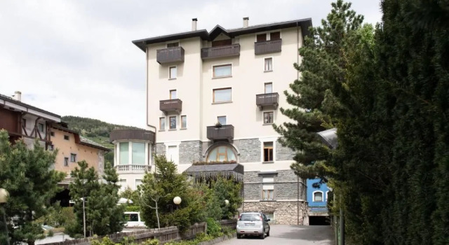 Italianway - Milano 48, Book Hotel Bormio Lombardiet