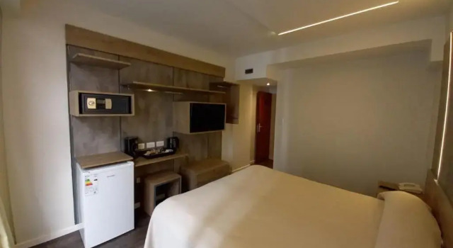 Четырёхместный Junior Hotel Versailles
