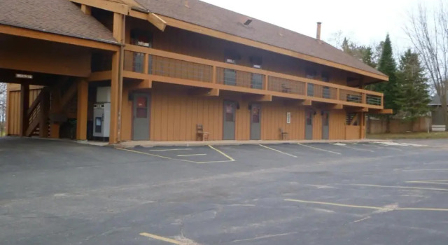 Timber Inn Motel, Reserva ahora Posada u hostería Phillips Wisconsin