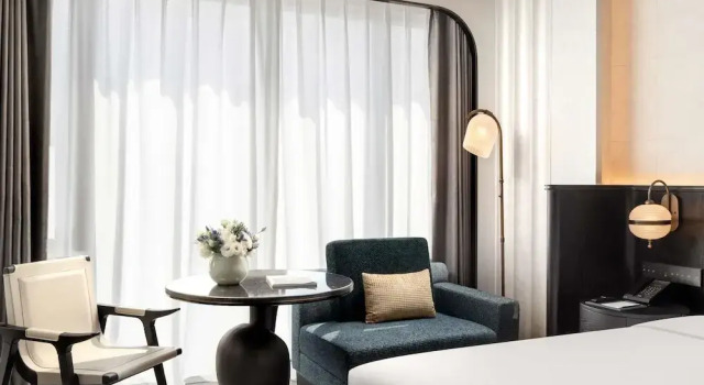 Номер Superior Sofitel Shanghai North Bund