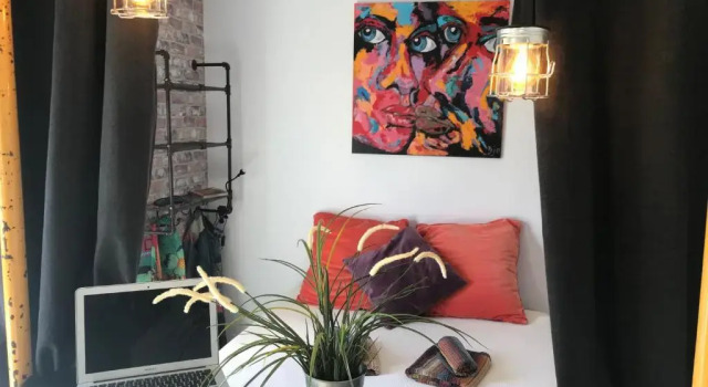 Studio "MOSAICO" WITH POOL, FIBRE OPTIC 600mb, PARKING, AIR CONDITIONER INCLUDED