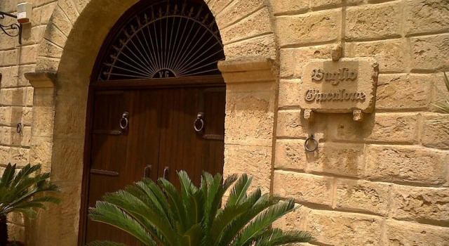 Villa With 4 Bedrooms in Mazara del Vallo, With Private Pool, Enclosed, Book Villa Hotels in Sicily with a Pool, Swimming Pool
