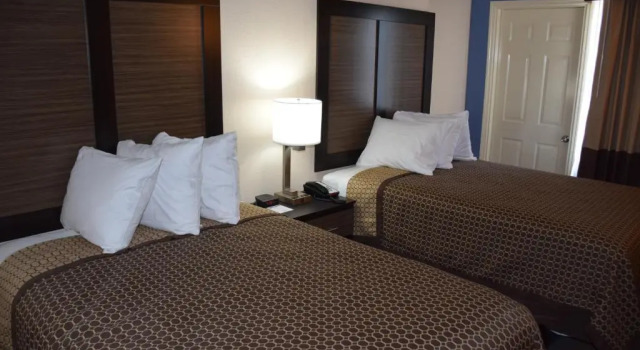 Четырёхместный люкс Hawthorn Suites by Wyndham Columbia