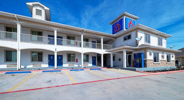 Motel 6-Rhome, TX, Забронировать Мотель Ром Dallas - Fort Worth Metropolitan Area