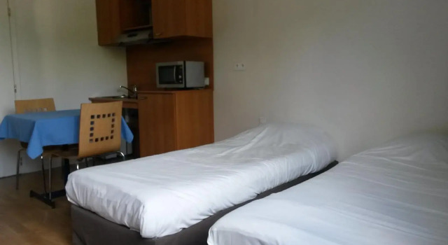 Au Relais de Clamart, Забронировать Отель Кламар Аньер-сюр-Сен