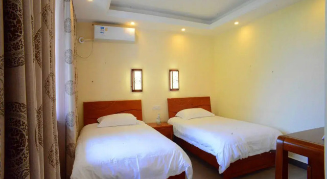 Двухместный номер Deluxe с видом на горы Junshe Boutique Guest House-Complementary pick up servie for a 3-night stay in a deluxe room