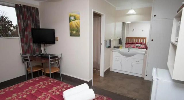 Студия Economy Commodore Motor Lodge