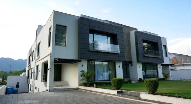 Oxvue Boutique Hotel