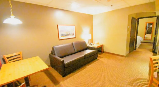 Двухместный люкс Canad Inns Destination Centre Portage la Prairie