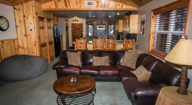 Comfy Cabin #1370, Rezerwuj Hotel Big Bear Lake Stany Zjednoczone